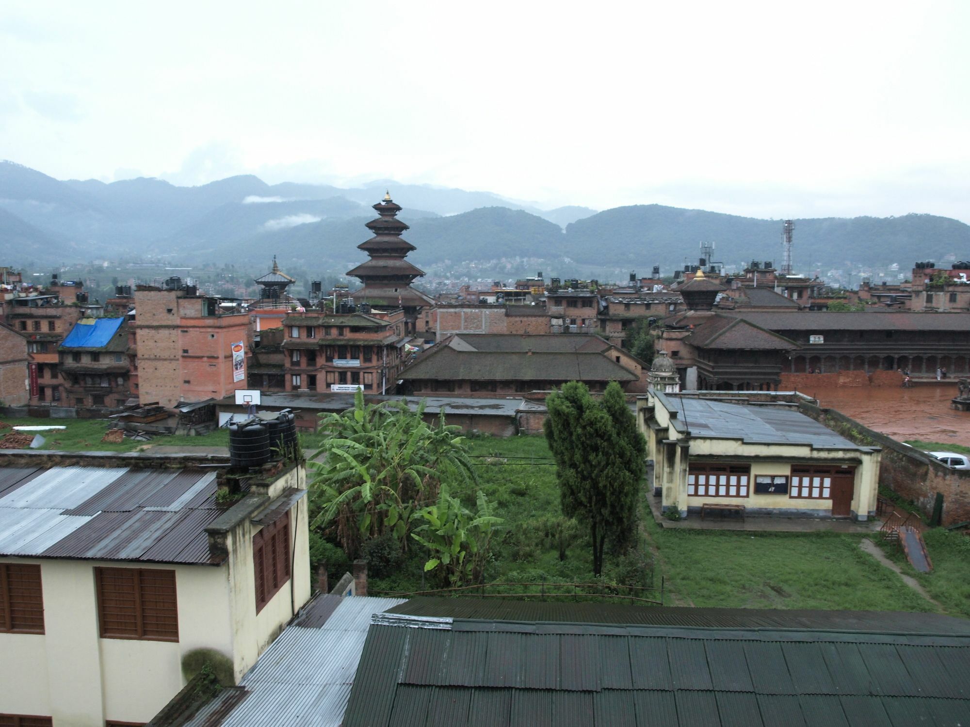 Vajra Boutique Hotel Bhatgoan Exterior photo