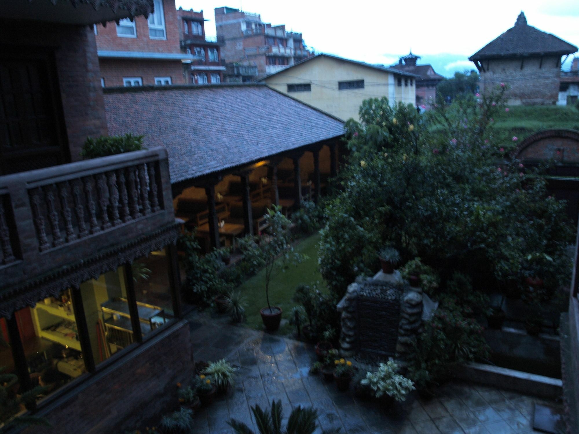 Vajra Boutique Hotel Bhatgoan Exterior photo